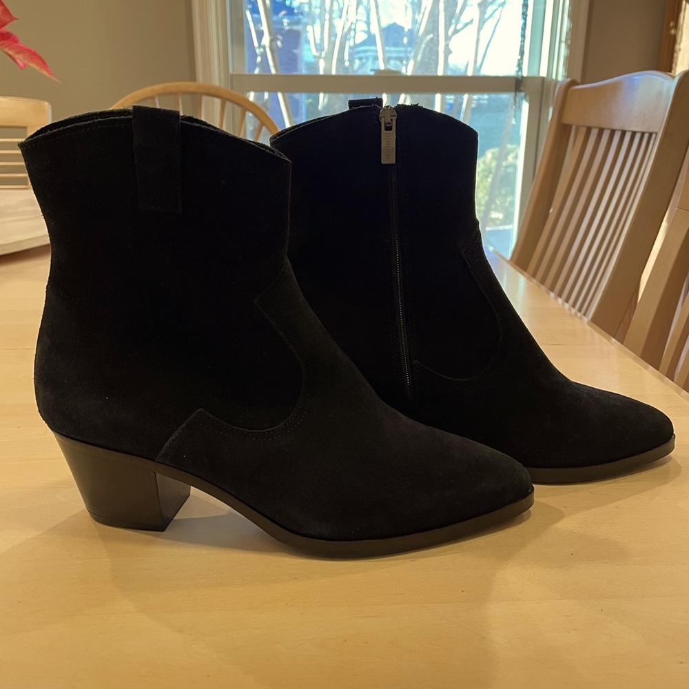 La Canadienne Suede Boots